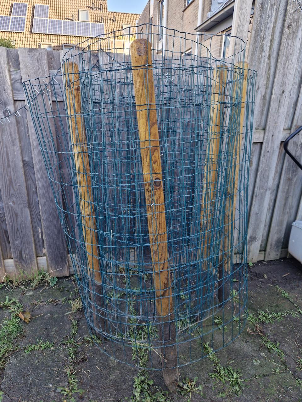 Kippengaas in goede staat, ongeveer 25 meter totaal