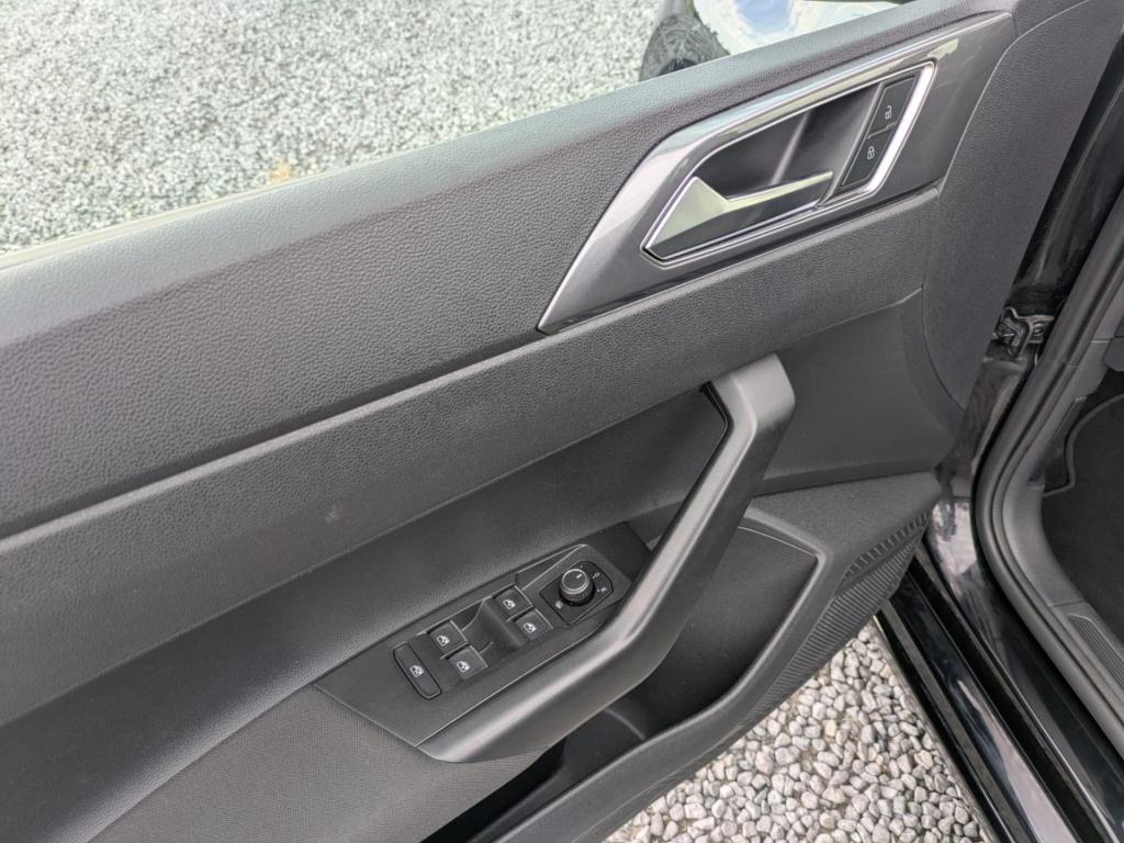 Volkswagen Polo 1.0 tsi highline | navigatie | dab-radio | airco | carplay 