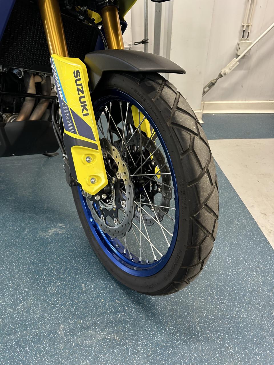 Suzuki V-Strom 800DE 2026 BTW motor