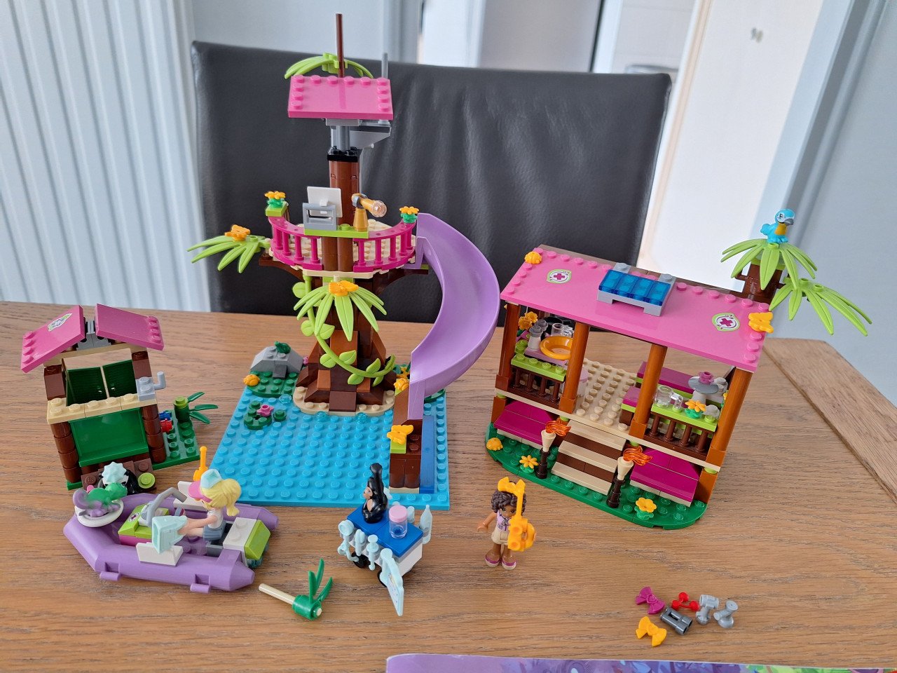 Lego friends