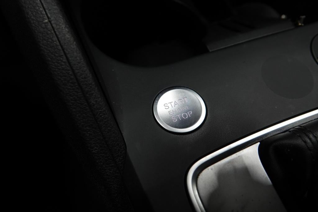Audi Q2 35 tfsi | alarm | pdc| keyless | camera |