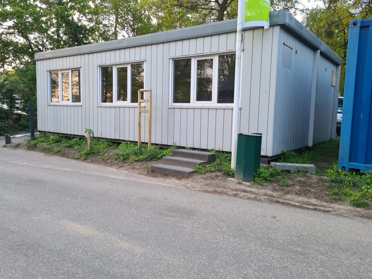 Kantoorunit / woonunit / tijdelijke winkel / bouwkeet 6x9m