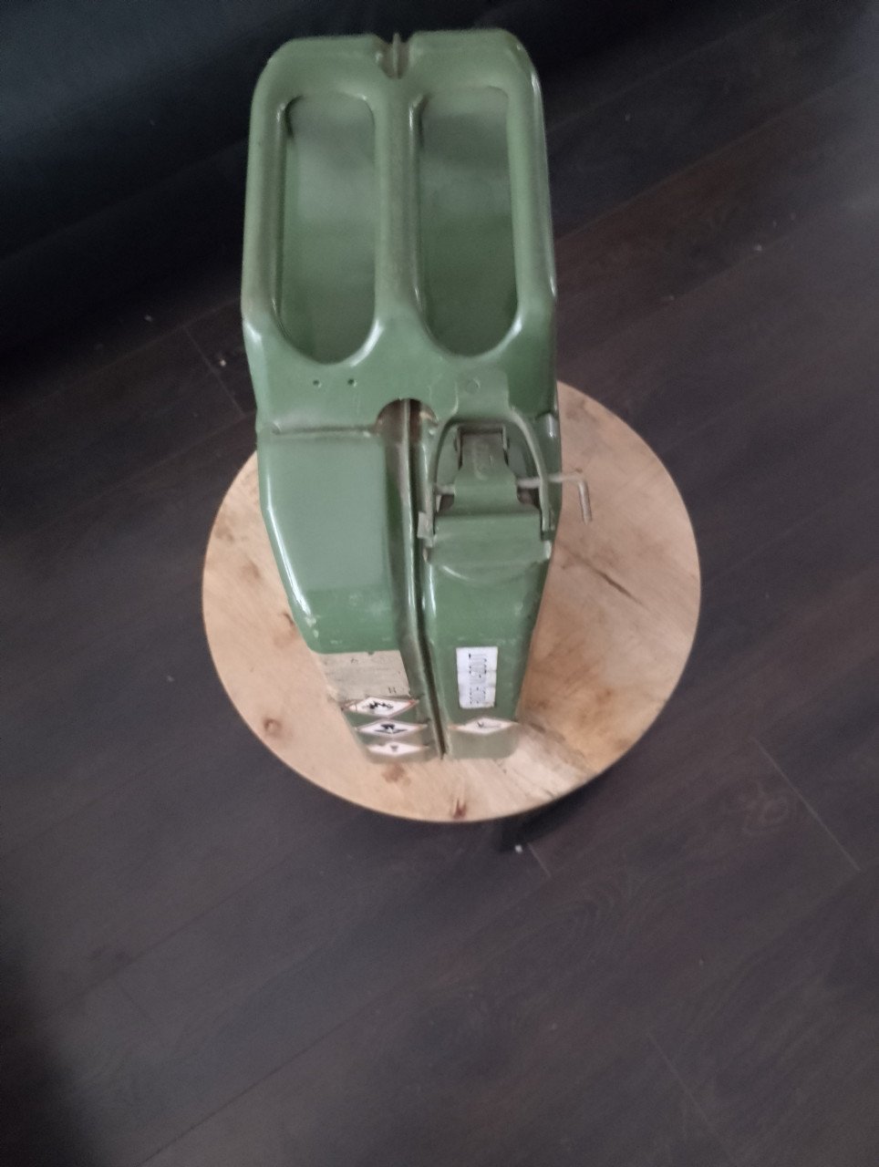 Stalen jerrycan