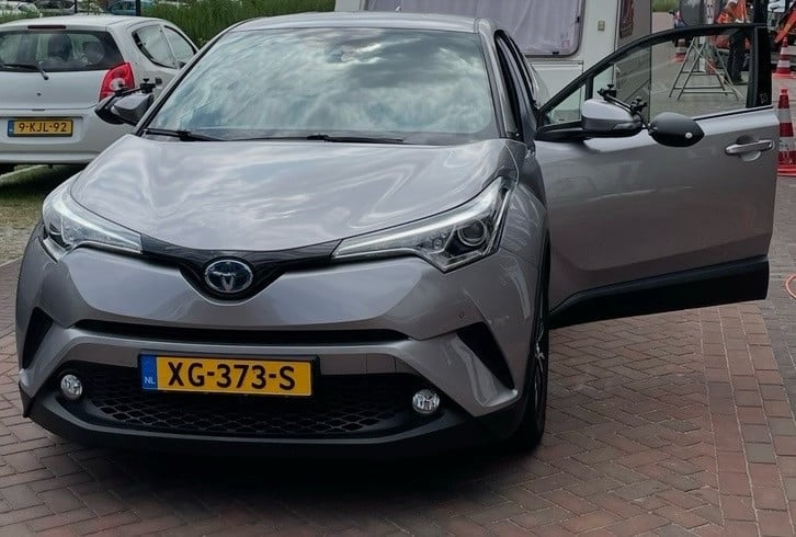 Toyota C-HR 1.8 Hybrid Dynamic – Zéér nette complete auto!