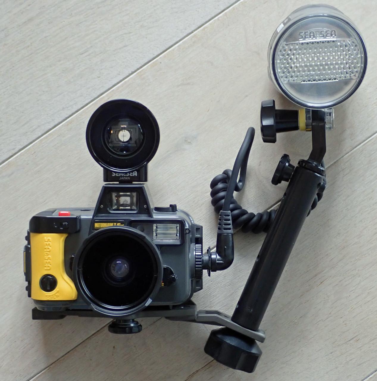 Sea & Sea Motormarine EX II + Flitser
