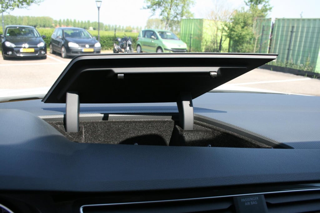 Volkswagen Tiguan 1.4 tsi r-line / connected series