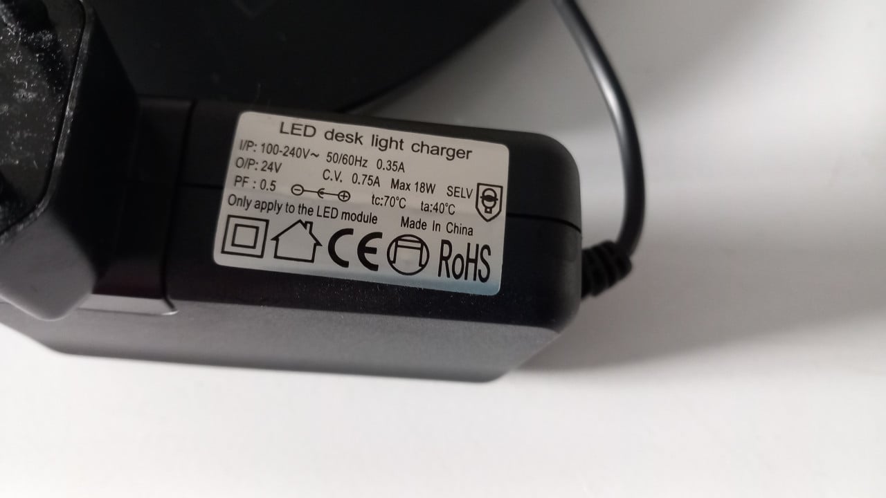 Hyundai Led Bureaulamp met USB oplader