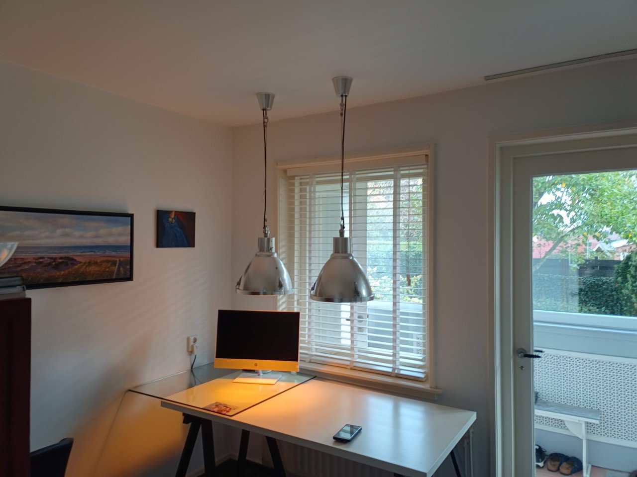 2 industriële hanglampen (EF Frantzen)