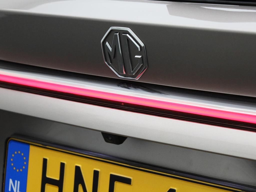 MG Hs phev 1.5 272pk aut. luxury | leder | camera | carplay | adaptieve cru