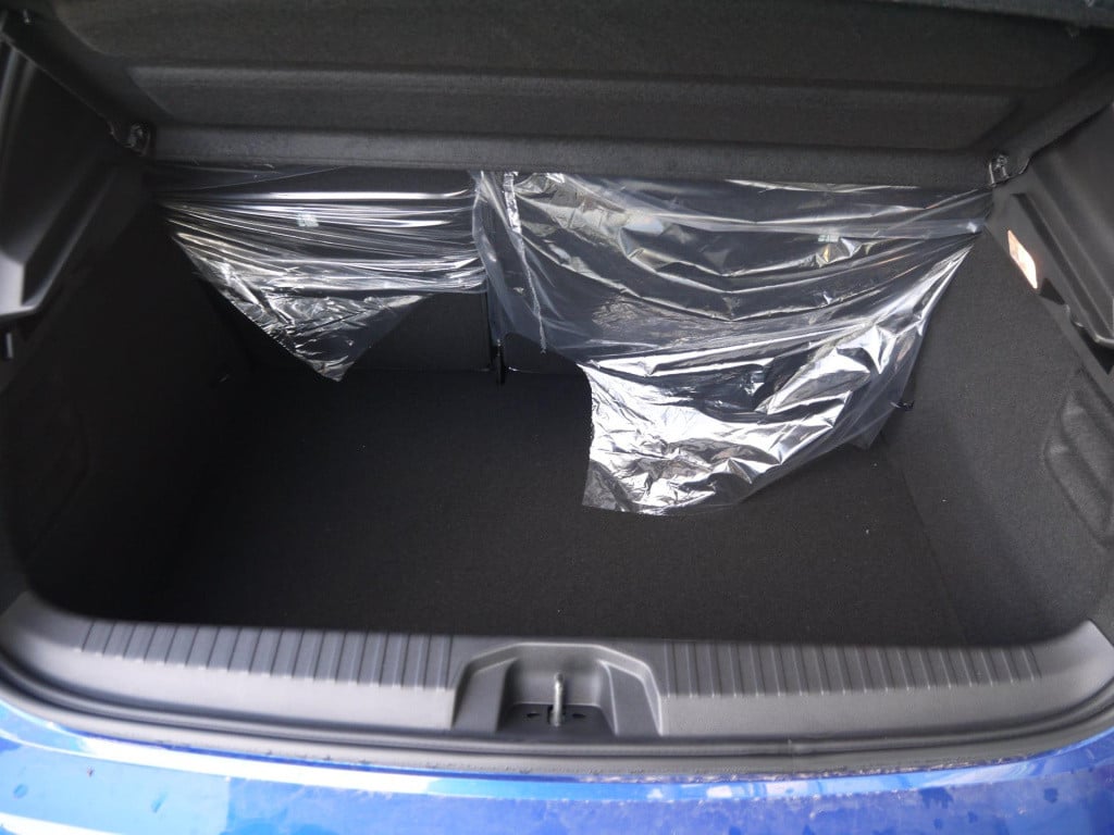 Mitsubishi Colt 1.6 hev intense