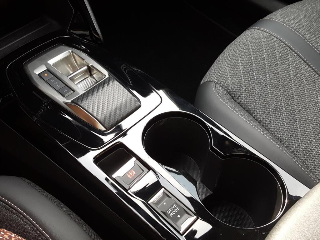 Peugeot 2008 1.2 130pk allure automaat eat8 apple carplay & android auto | 