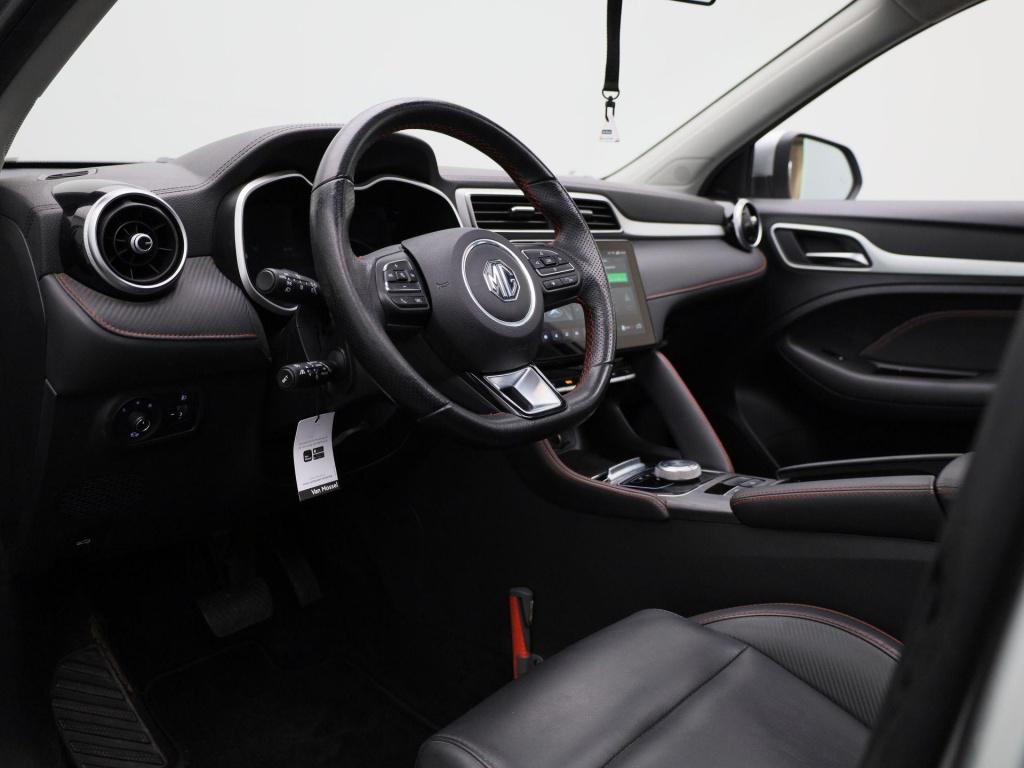 MG Zs Ev long range luxury 70 kwh 3-fase 11kw-lader | leder | panoramadak |