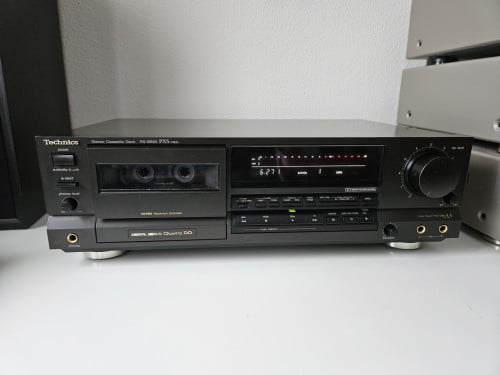 Technics RS-B665 cassettedeck.