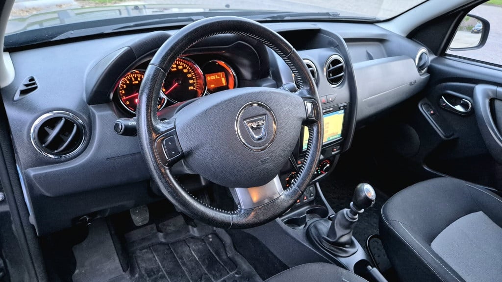 Dacia Duster 1.5 dci s&s | 4wd | euro-6 | airco | cruise | navi |