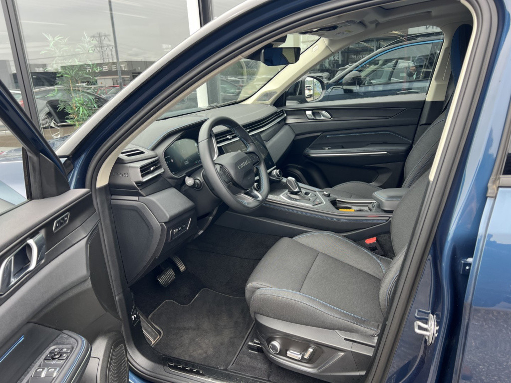Lynk & Co 01 1.5 261pk plug in hybrid , panodak , 360gr camera, carplay