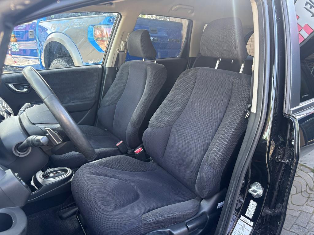 Honda Jazz 1.4 hybrid business mode