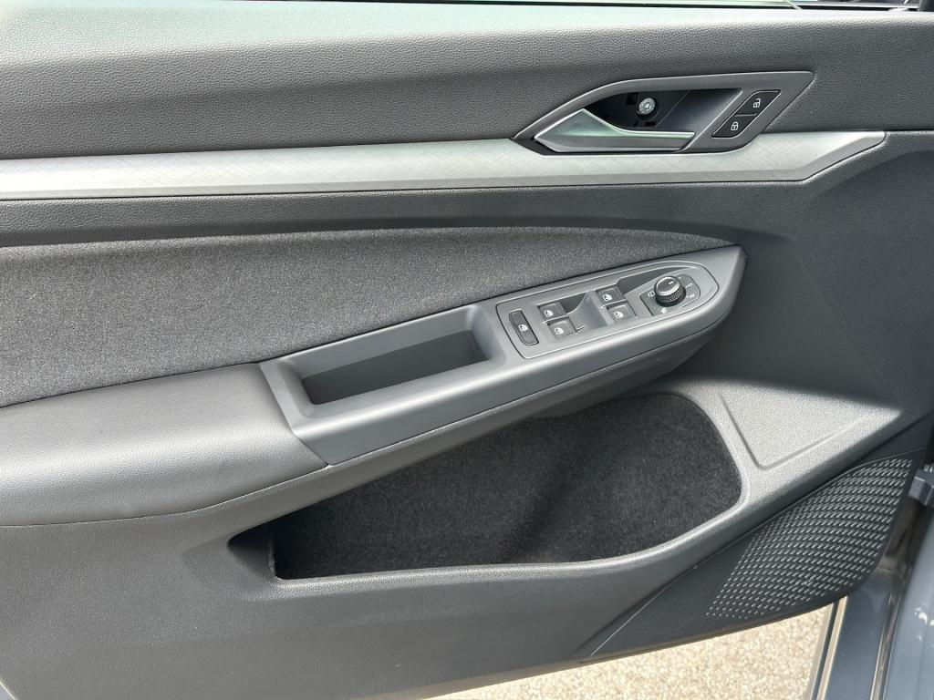 Volkswagen Golf variant 1.5 etsi dsg life | trekhaak | navi | adap. cruise 