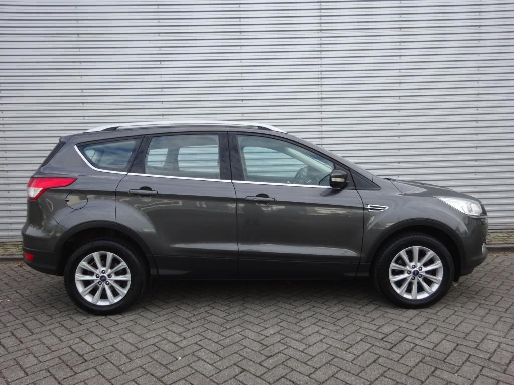 Ford Kuga 1.5 titanium climate / navi / cruise / camera / parkeers. / stoel