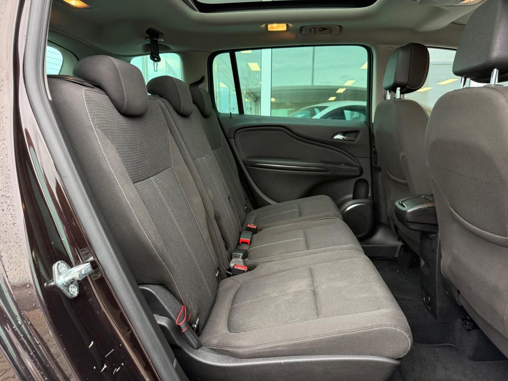 Opel Zafira tourer 1.4 cosmo 7p.