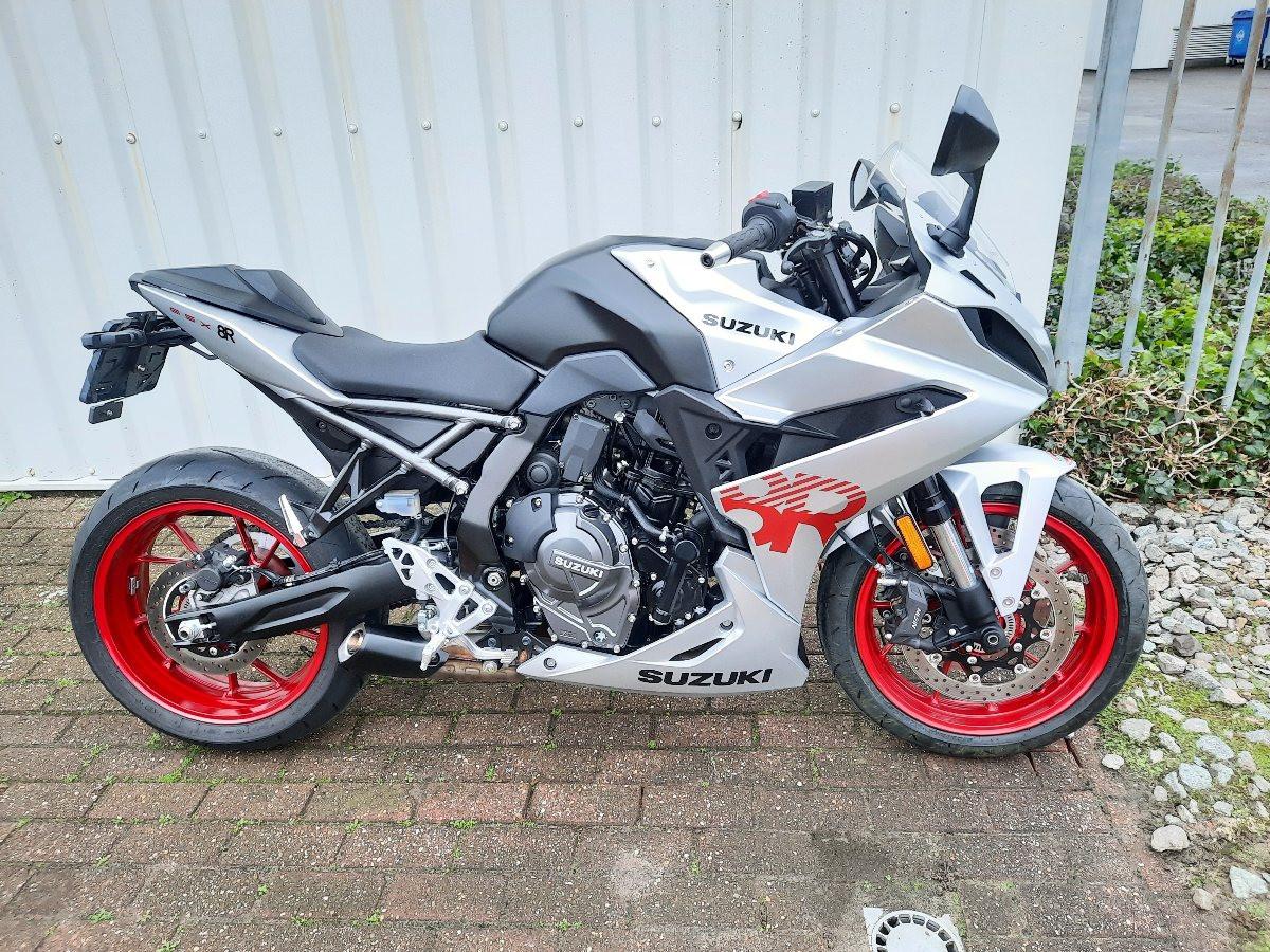 Suzuki GSX8-R uit 2024, nagenoeg nieuwe supersport