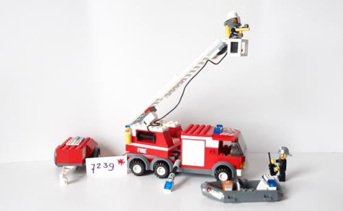 Lego 7239 brandweer ladderwagen met aanhanger en bootje