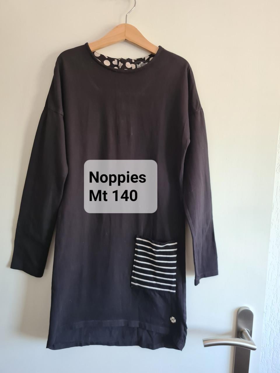 Noppies jurk/ lange trui maat 140 zwart met zakje en rits