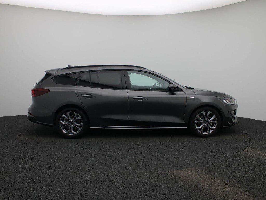 Ford Focus wagon 1.0 ecoboost hybrid st-line btw auto! | 17'' lmv | automaa