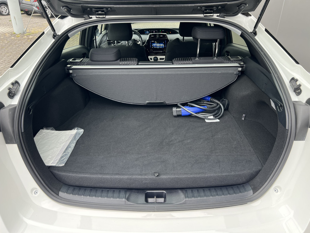Toyota Prius 1.8 plug-in executive