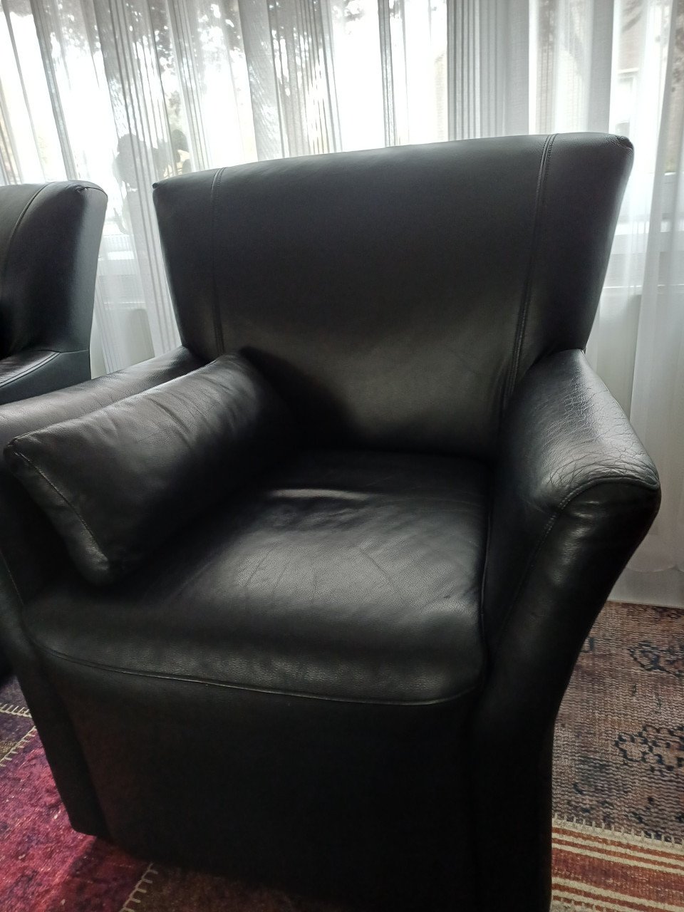 ZWART LEREN FAUTEUIL