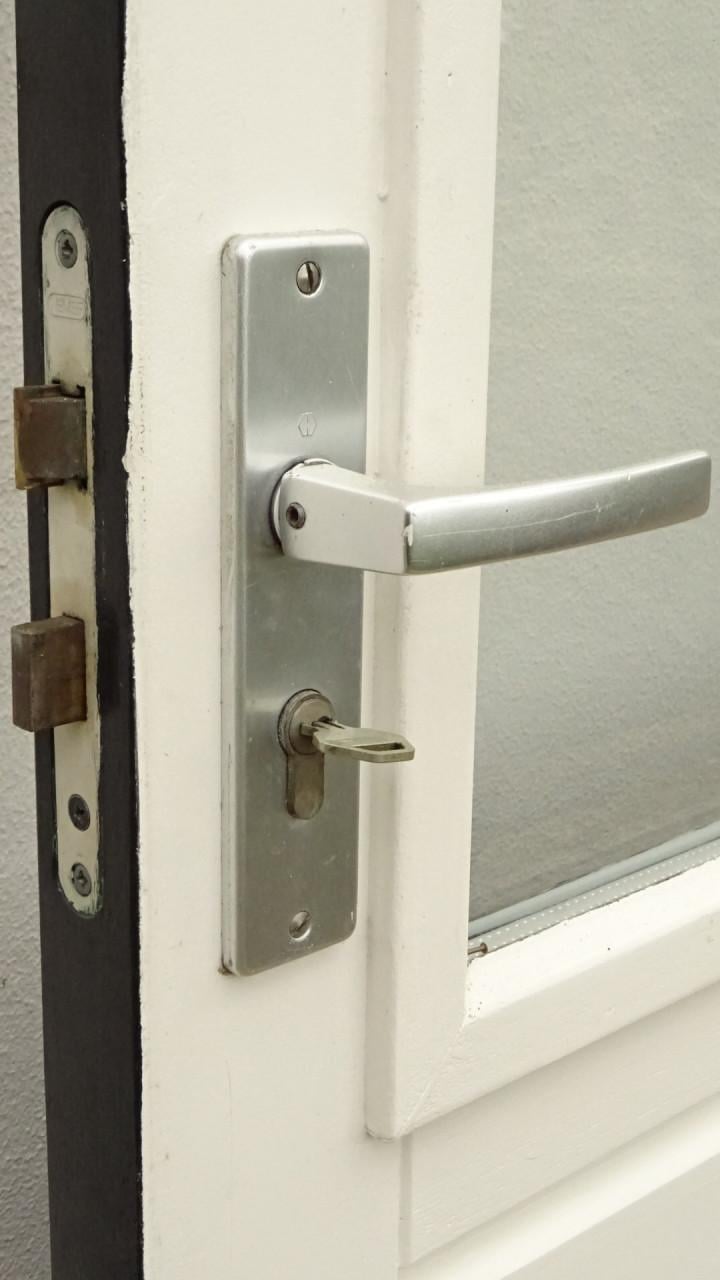 Hardhouten achterdeur