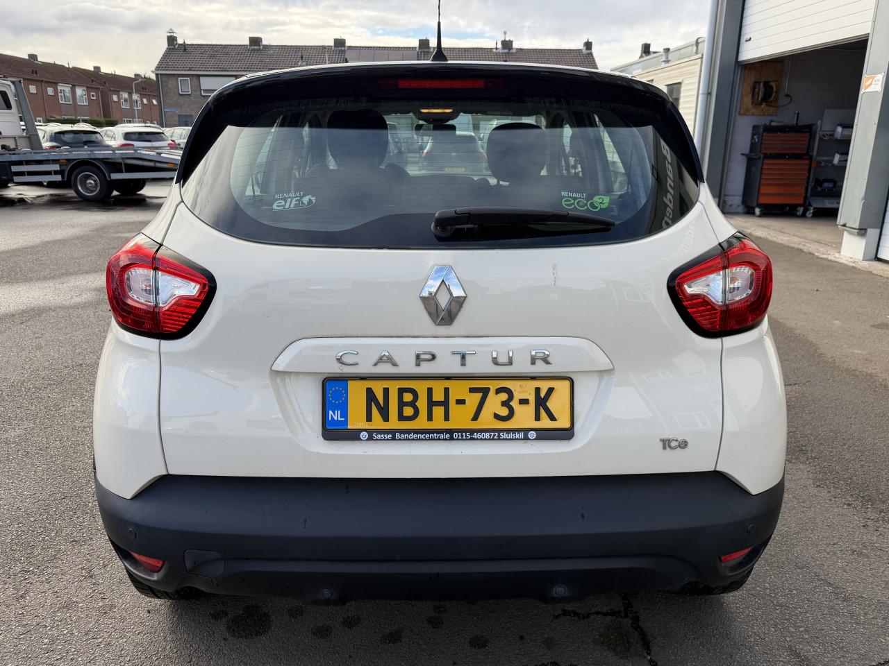 Renault Captur 0.9 Tce Bouwjaar 2016 NAP AIRCO ! ! !