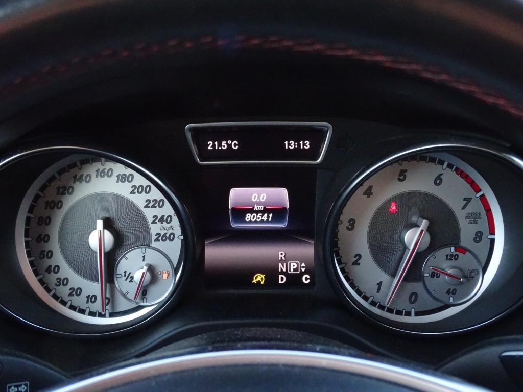 Mercedes-Benz Cla shooting brake 180 orangeart edition amg pakket