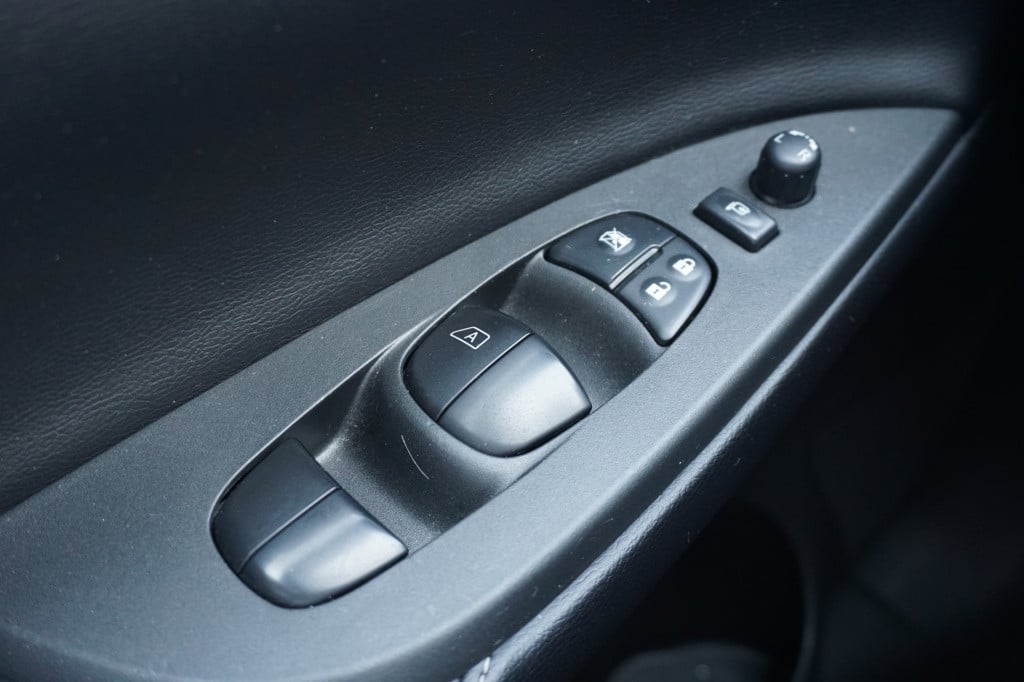 Nissan Pulsar 1.2 dig-t n-vision climate / navi / camera / parkeers. / crui