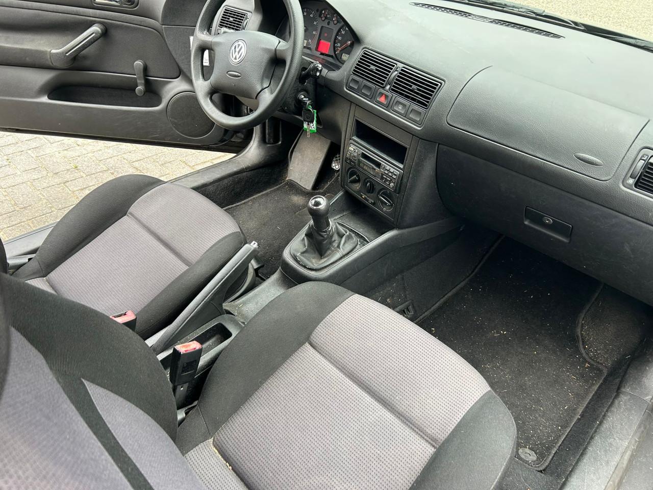 Volkswagen Golf 1.4-16V Master Edition Airco/LM/Trekhaak/Verzwaarde Vering