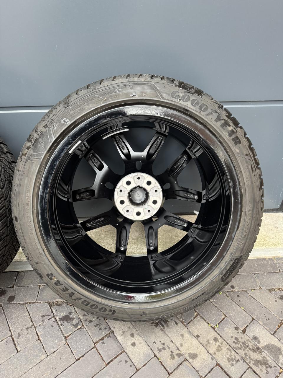 BMW i4 Winterbanden M748 Style Breedset