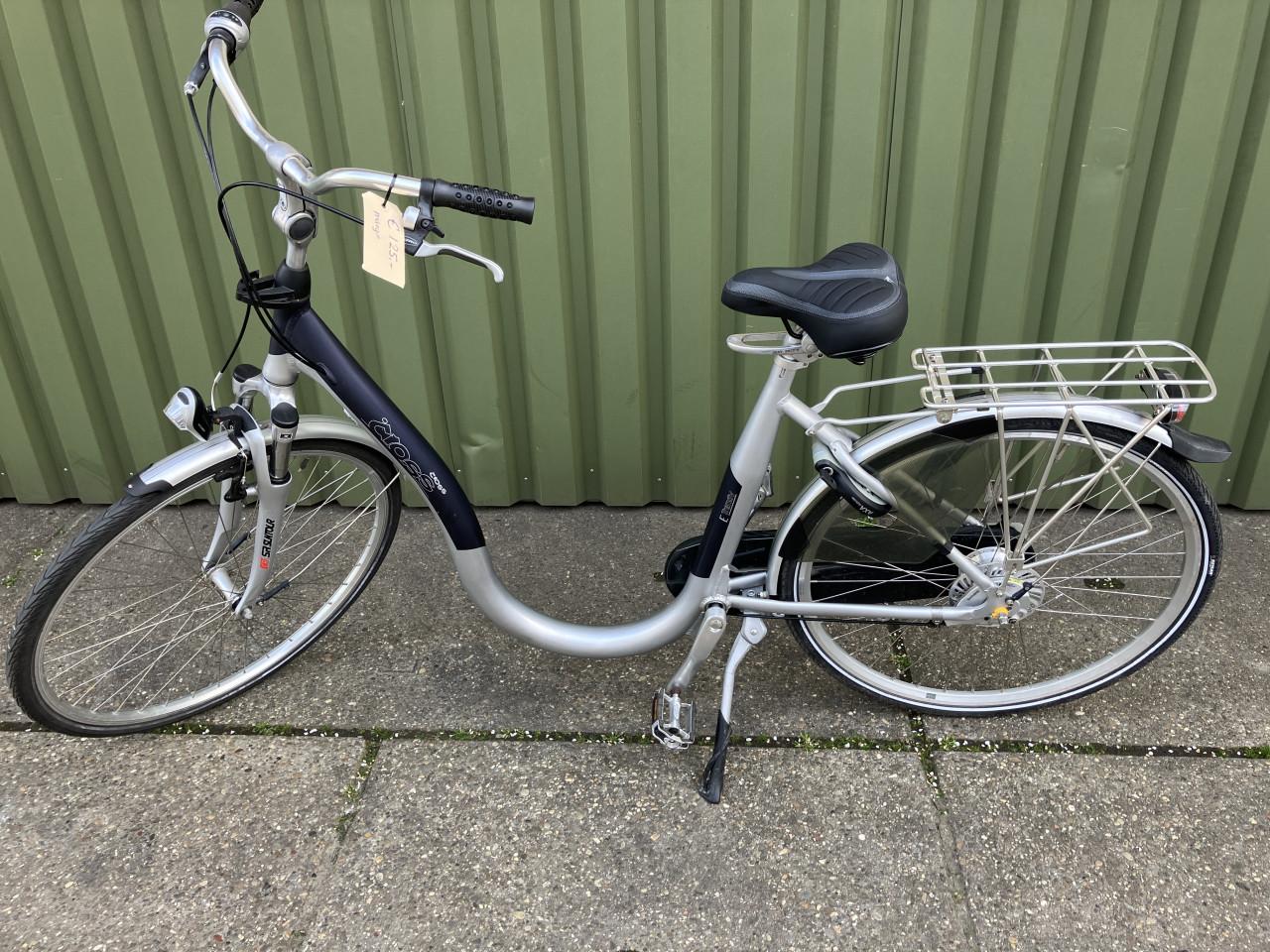 Fiets met lage instap 28''