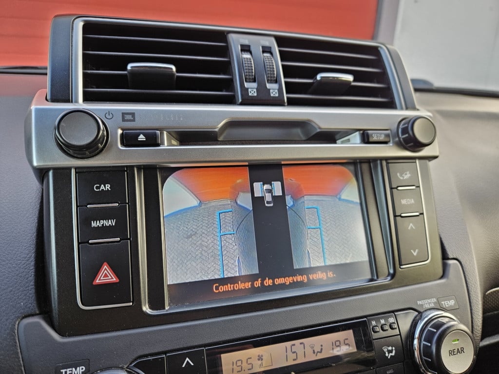 Toyota Land Cruiser 3.0 d-4d-f lx | super bijtelling! | grijs kenteken