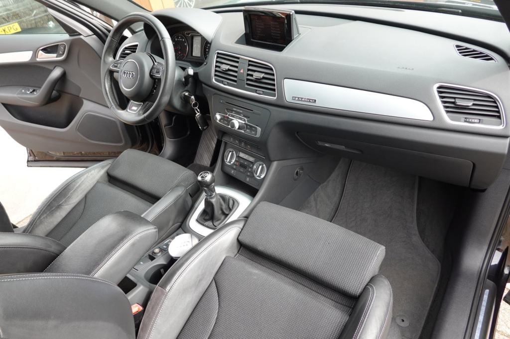 Audi Q3 2.0 tfsi quattro s-line