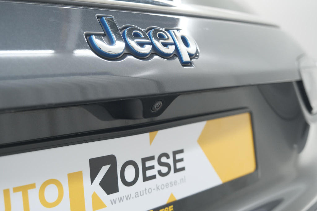 Jeep Compass 4xe 190 plug-in hybrid electric night eagle | camera | apple c