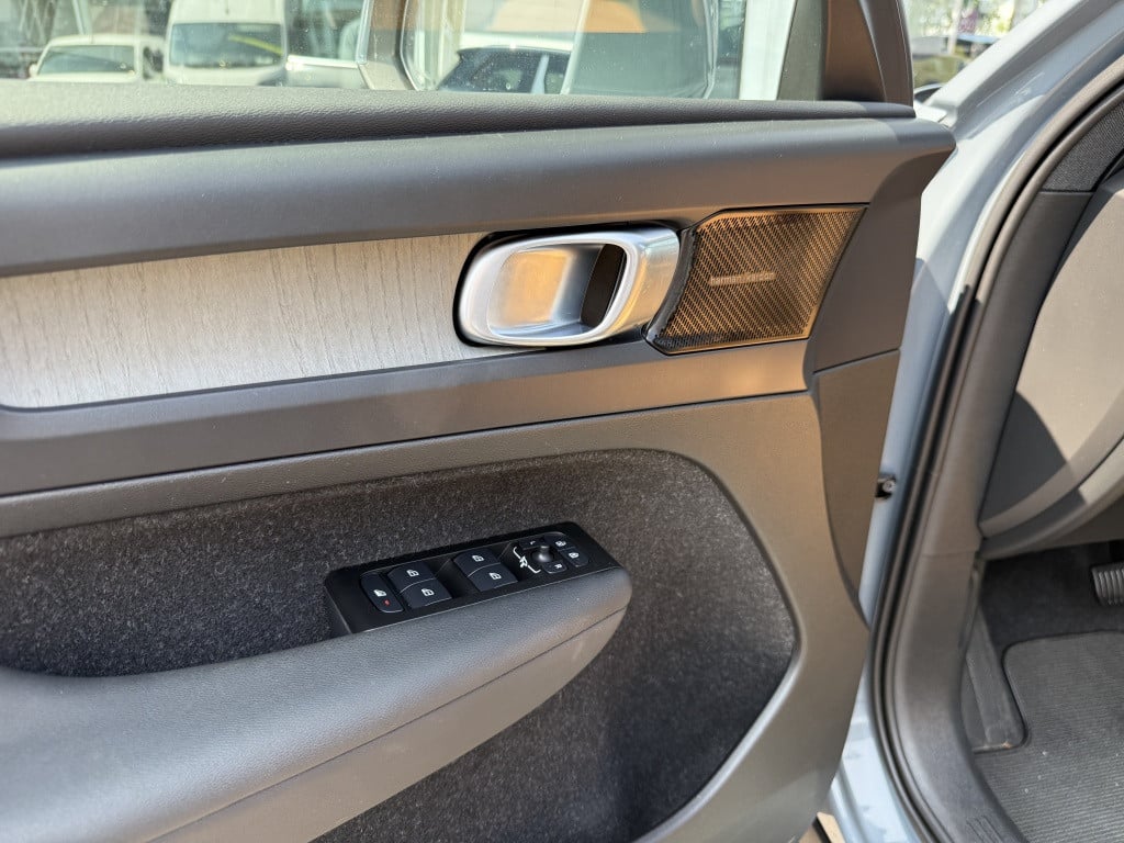 Volvo XC40 t5 262pk recharge inscription| panodak| adap.cruise| 360camera|