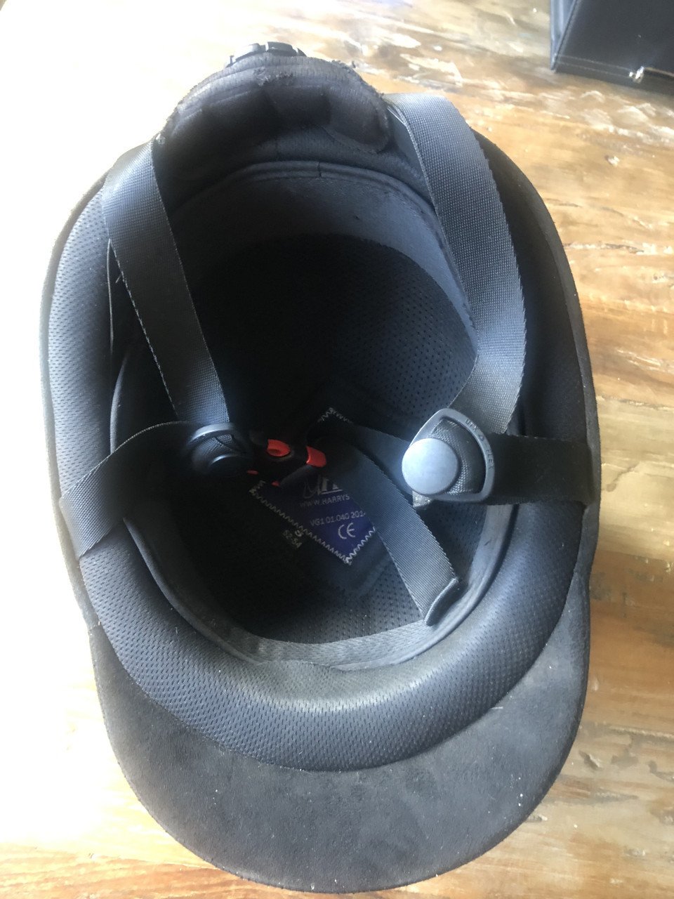Caps
