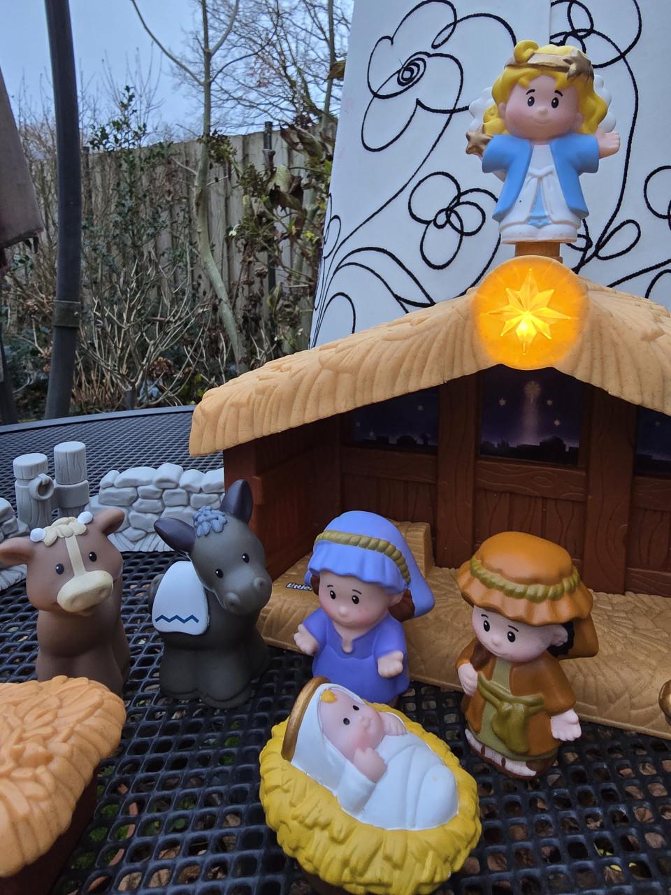 Fisher-Price  Little People   KERSTSTAL