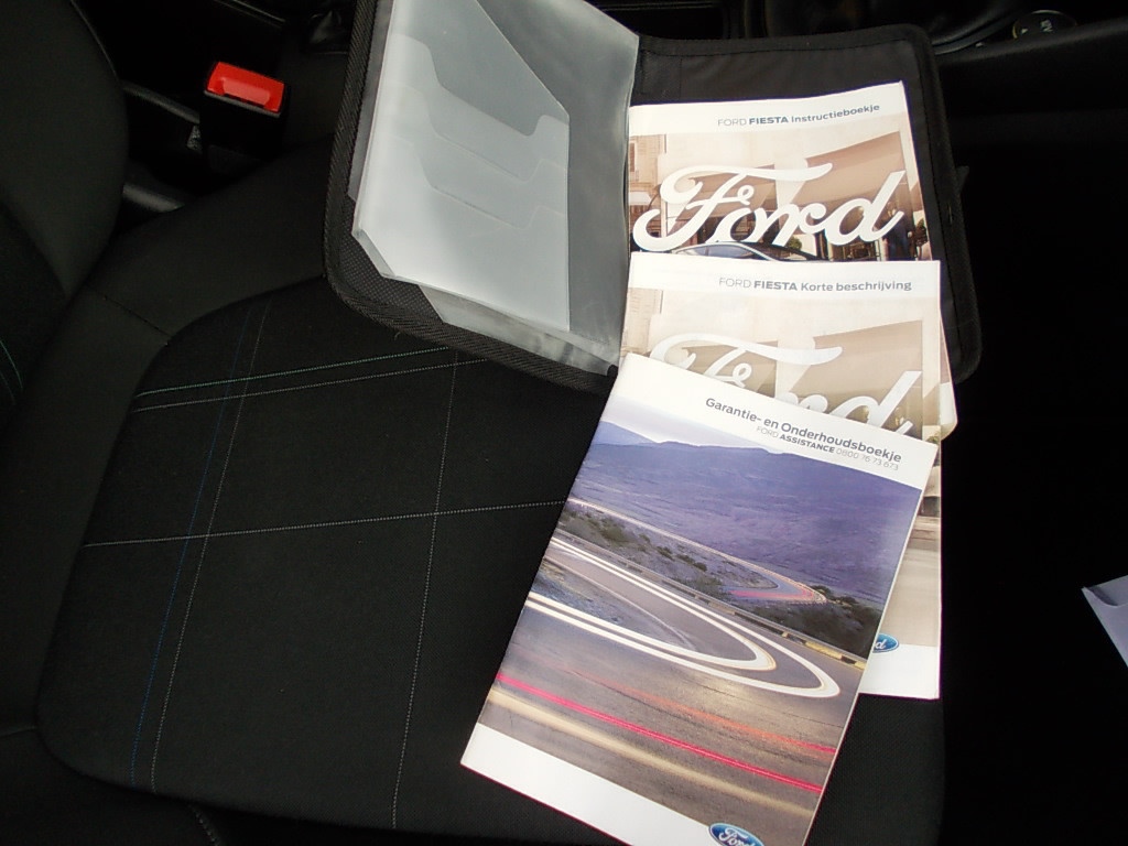 Ford Fiesta 1.1 ti-vct airco, navigatie, cruise-contr.