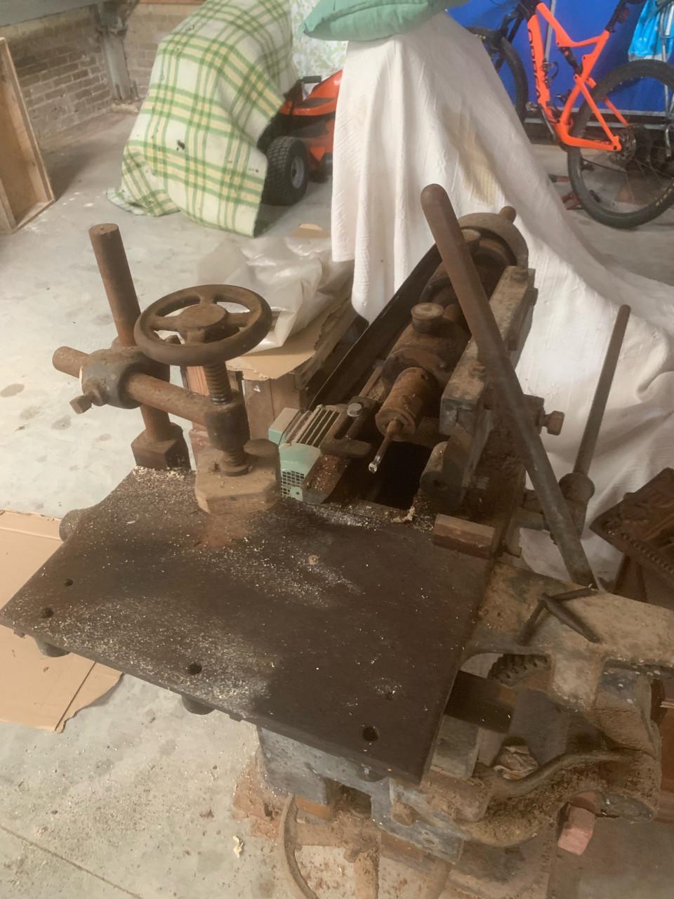 Partij houtbewerking machines.