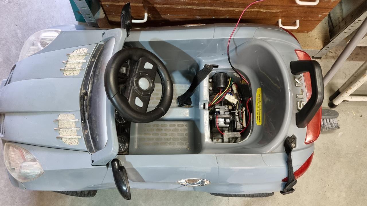 Elektrische kinderauto