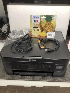 Printer Epson XP-4200 met nieuwe cartridge set.