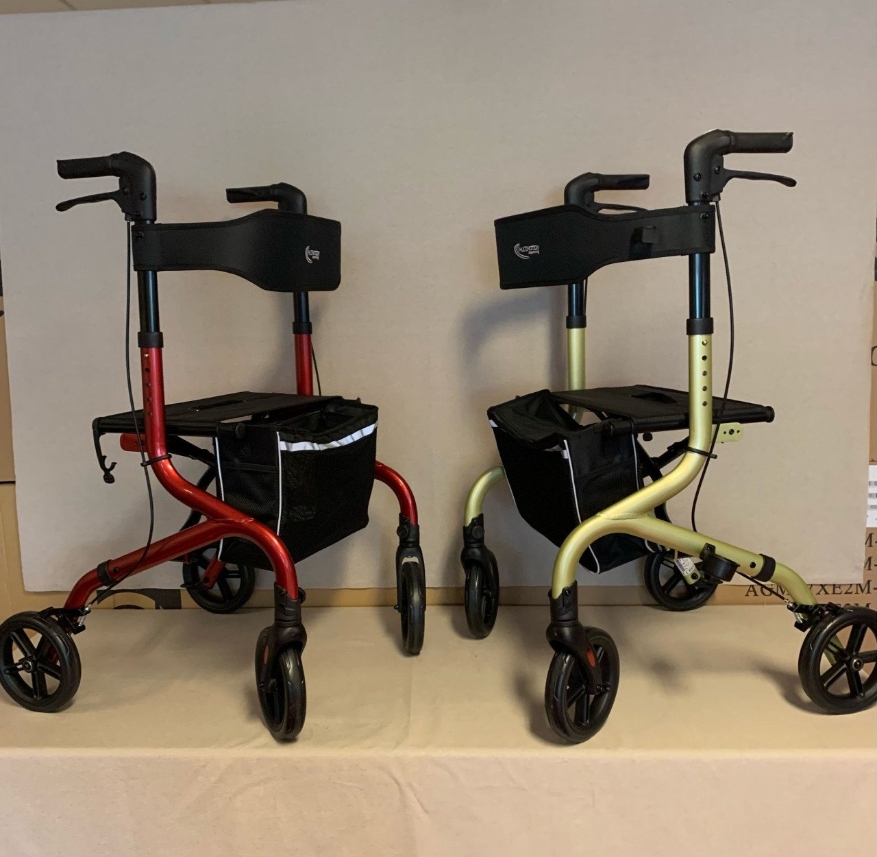 MAGA  AKTIE rollator MultiMotion Light        ( 2e PINKSTERDAG GEOPEN)