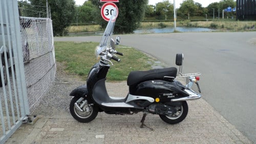 Retro scooter