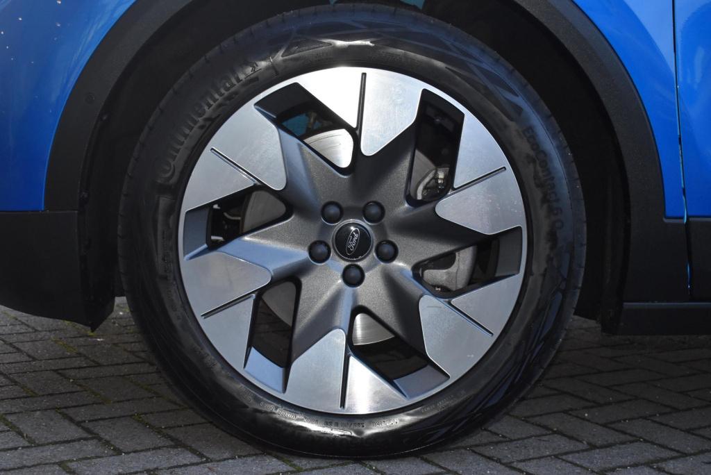 Ford Explorer premium extended range rwd 77 kwh | panoramadak | climate con