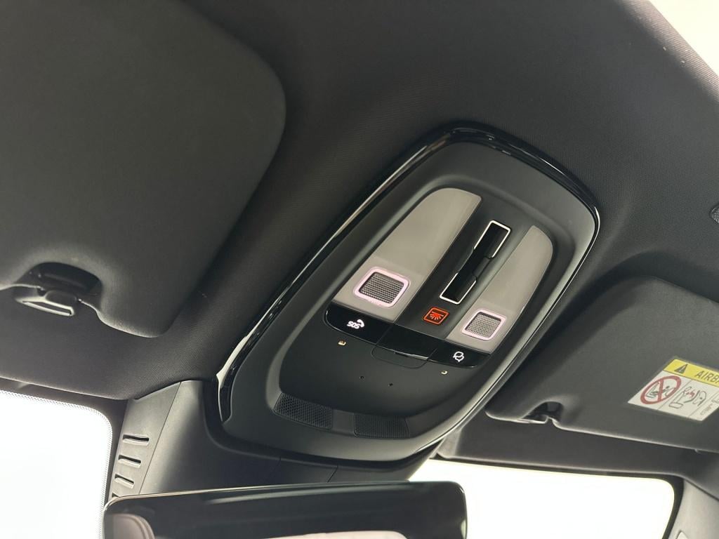 Volvo V60 t8 455pk recharge plus dark| pano| trekhaak| 360camera|
